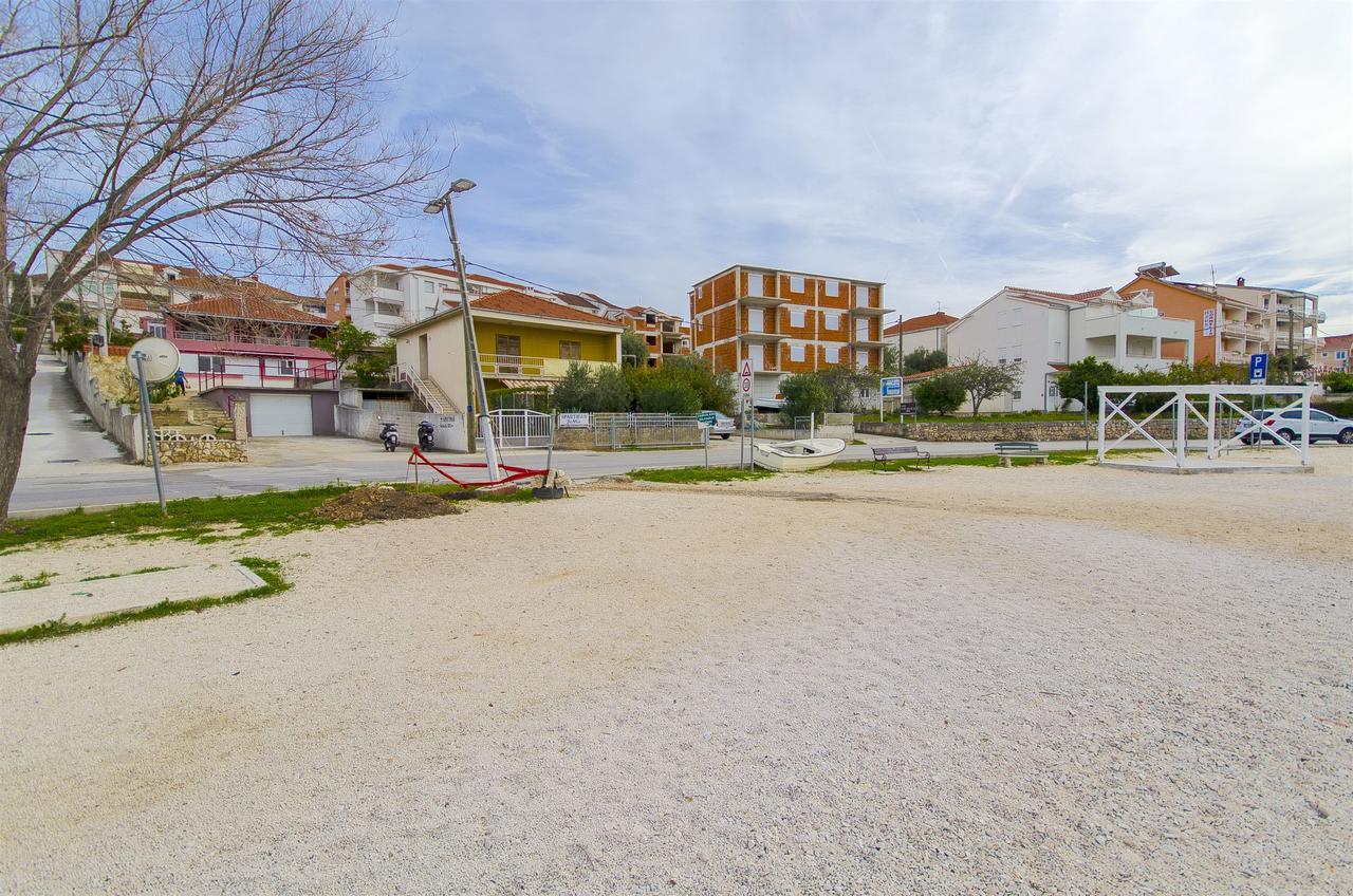 Apartments Karlo Трогир Екстериор снимка