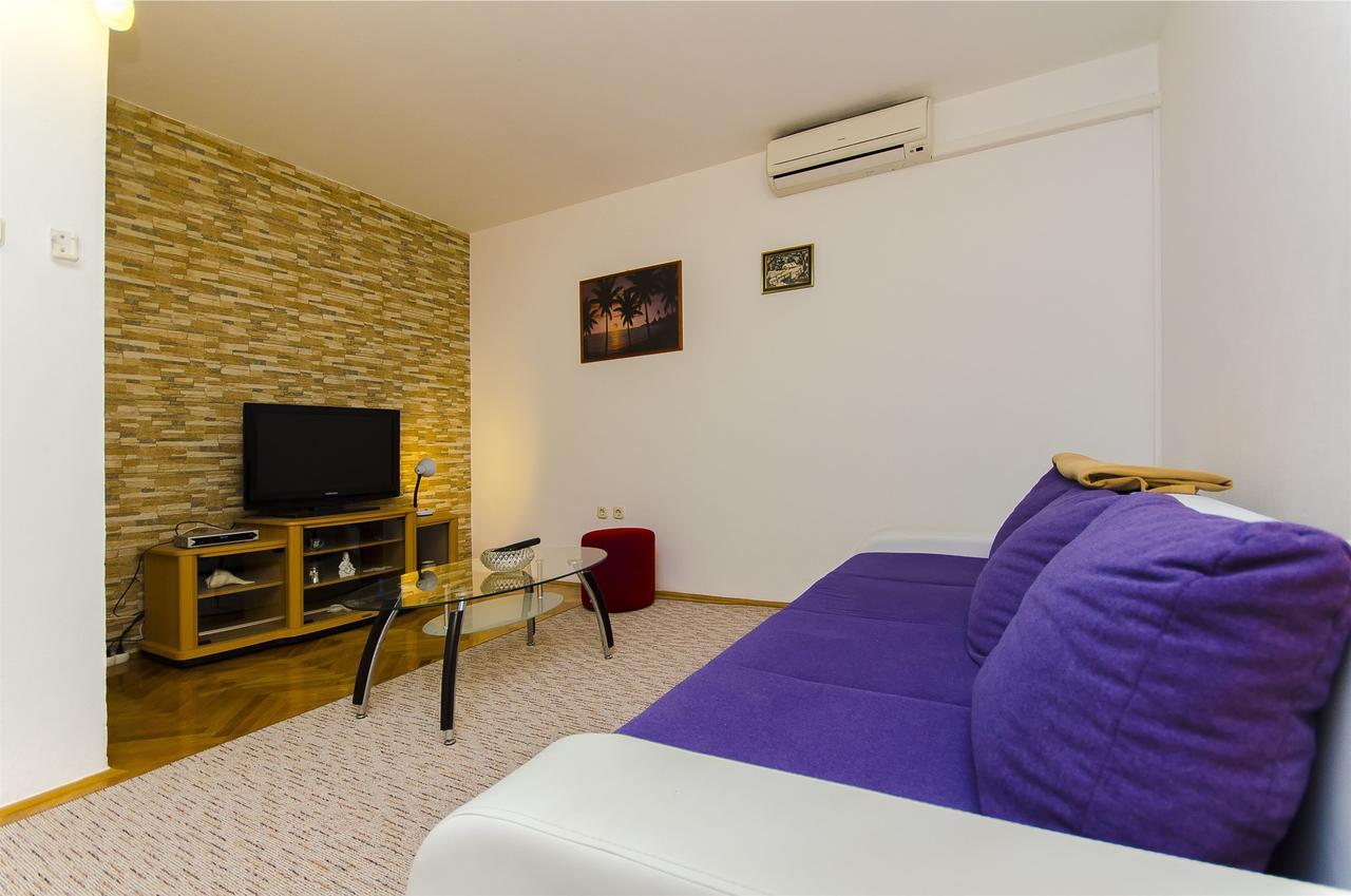 Apartments Karlo Трогир Екстериор снимка